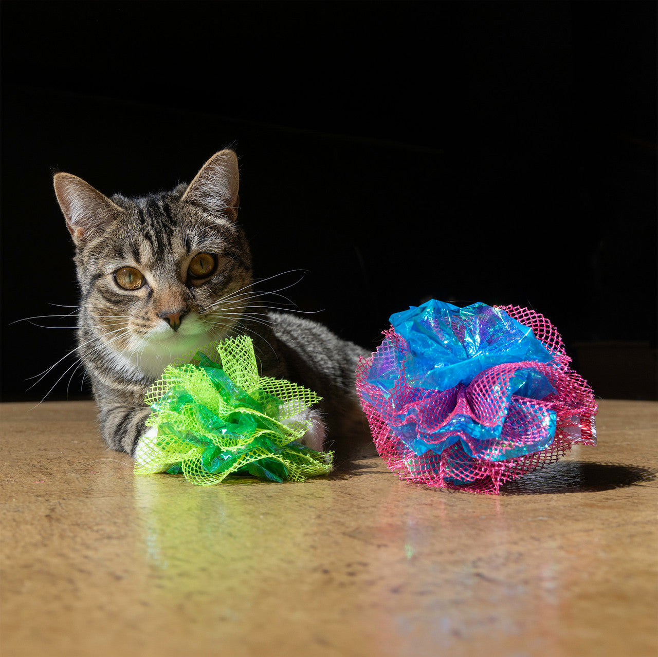 Crackles Fluff Balls 2-Pack. Assorted Colors